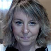 Profesora titulada y ejerciendo en la actualidad con más de 20 años de experiencia 
Dar clases de bachillerato y ESO